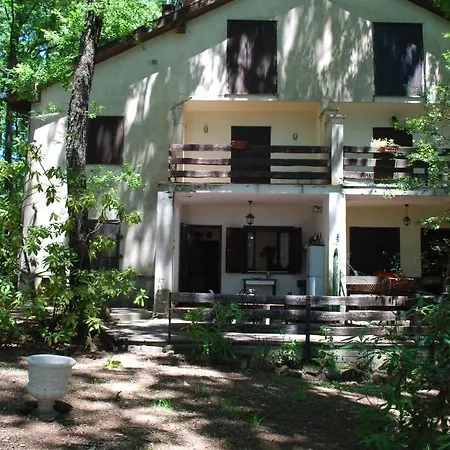 Casa Monti Cimini 6 Pax 2 Bedroom, Giardino, Vicino Lago Di Vico E Viterbo